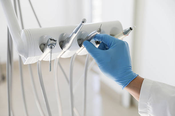 Professional Emergency Dentist technician working in Ogden, KS